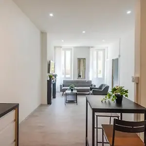 T2 Lumineux A La Joliette Marseille